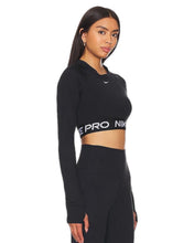 將圖片載入圖庫檢視器 Nike Pro Women&#39;s Dri-FIT Cropped Long-Sleeve Top