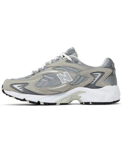 New Balance 725 in Grey