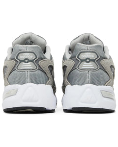 New Balance 725 in Grey