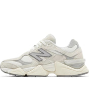 將圖片載入圖庫檢視器 New Balance 9060 &#39;Suede Pack&#39; in Sea Salt