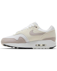 Nike Air Max 1 in Platinum Violet