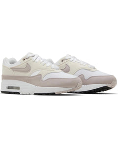 Nike Air Max 1 in Platinum Violet