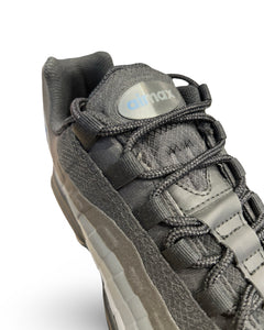 Nike Air Max 95 Ultra in Black / Dark Grey
