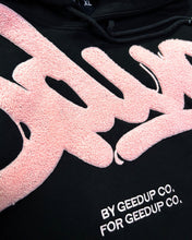 將圖片載入圖庫檢視器 Geedup Handstyle Hoodie in Black / Pink (2022) - Bisy Clothing