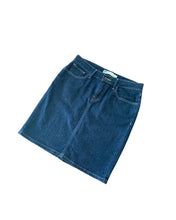 Load image into Gallery viewer, LEVIS Size 28 Denim Skirt in Navy Blue Womens OCT1321 - Bisy Clothing