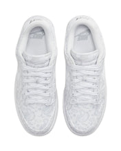 將圖片載入圖庫檢視器 Nike Dunk Low ESS White Paisley - Bisy Clothing