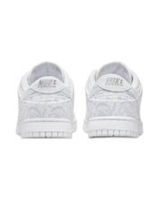 將圖片載入圖庫檢視器 Nike Dunk Low ESS White Paisley - Bisy Clothing